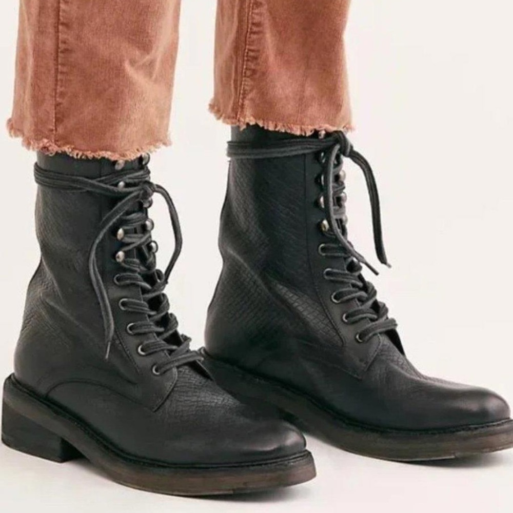 New Free People Black Embossed Santa Fe Lace Up Boots Size 37
